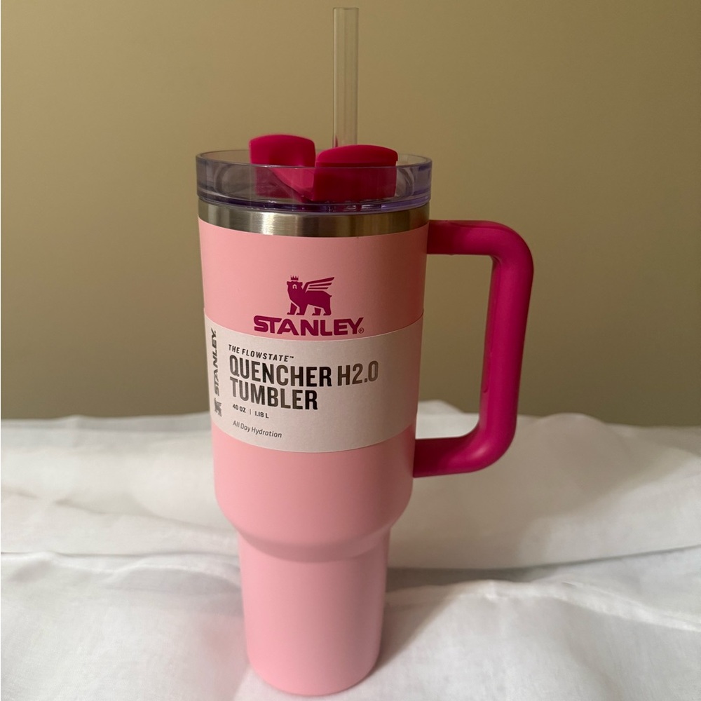 Stanley Quencher H2.0 Tumbler - Bubblegum Pink with Hot Pink Handle